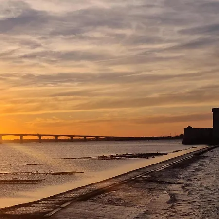 Awesome In With Wi-fi Apartmán *