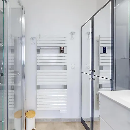 アパート 1 Bedroom Cozy Apartment In Royan