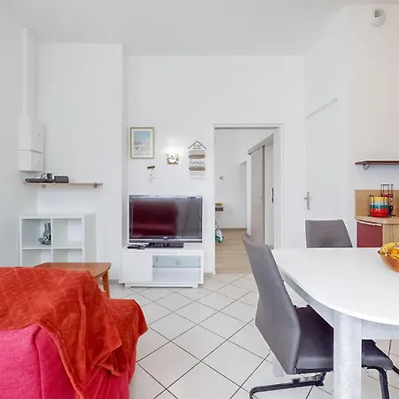 アパート 1 Bedroom Cozy Apartment In Royan ロワイヤン