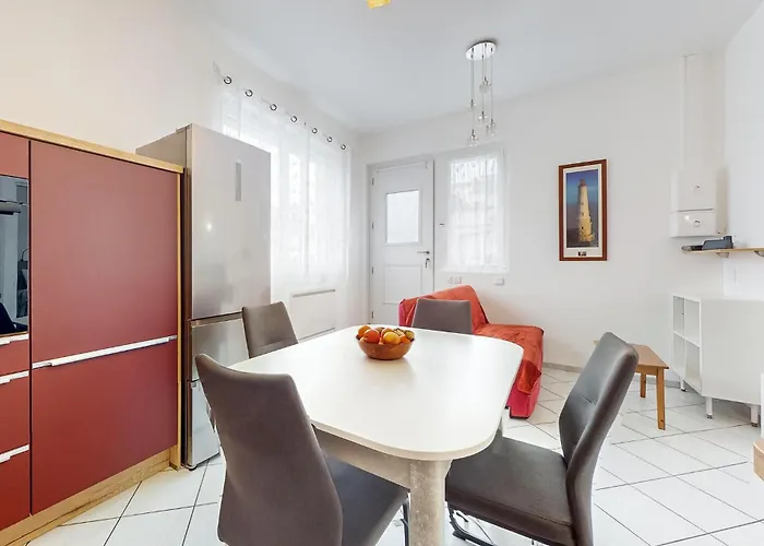 Apartamento Awesome In With Wi-fi